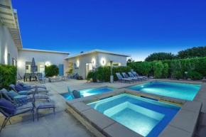 Deja Blue - Meredith Lodging